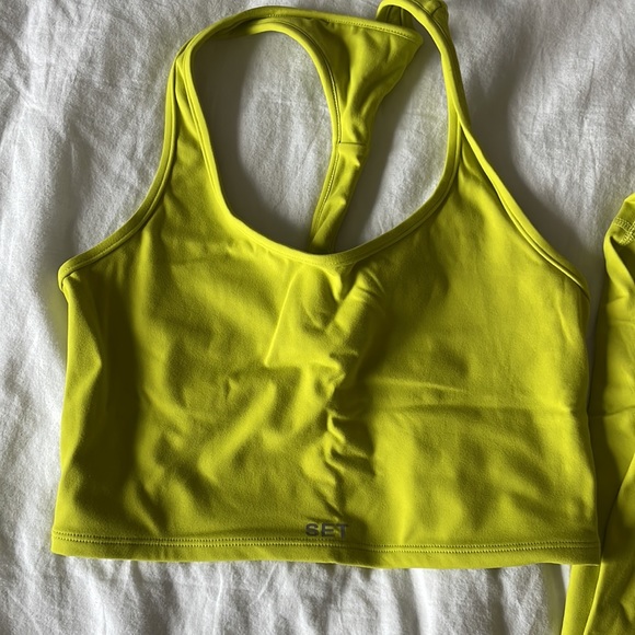 Set Active Workout Set - Picture 2 of 3